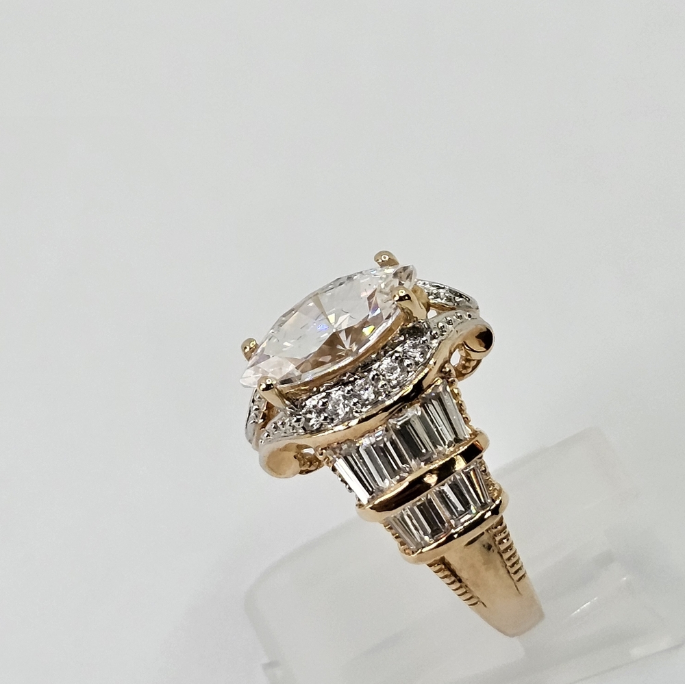 Authentic Victoria Wieck Diamond Simulant Ring 18K Vermeil! Size 8! - Picture 13 of 14